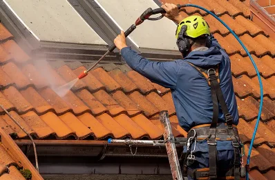 Démoussage et hydrofuge de toiture au Planquay